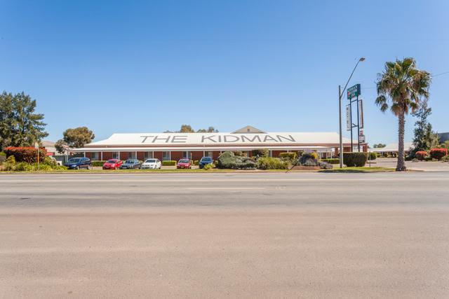 The Kidman Wayside Inn Griffith Esterno foto
