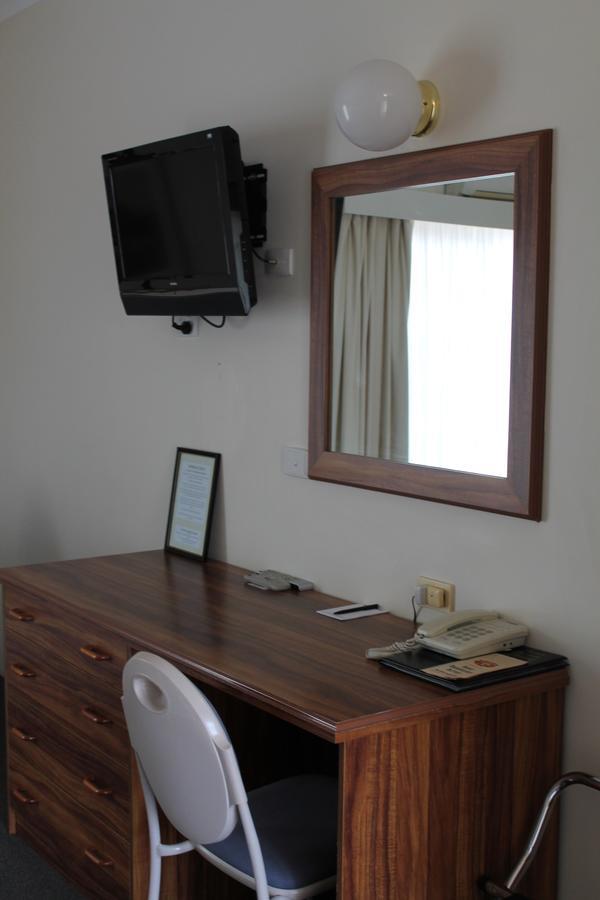 The Kidman Wayside Inn Griffith Esterno foto