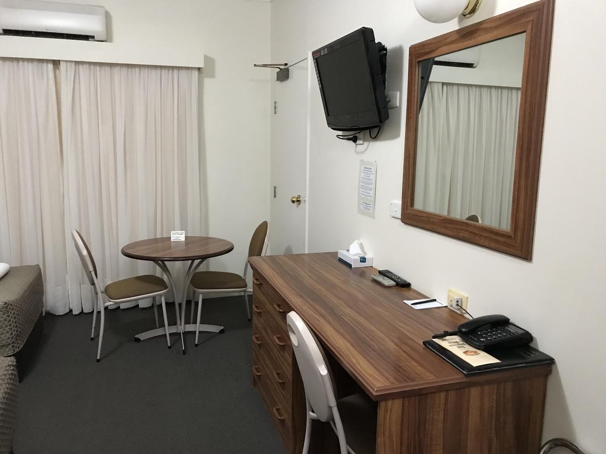 The Kidman Wayside Inn Griffith Esterno foto